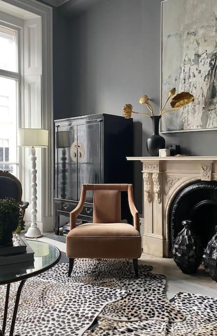 South Ken Designer Pad Apartment London Bagian luar foto